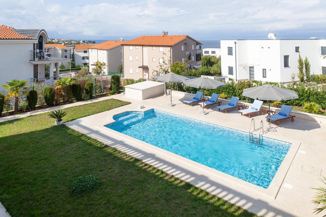 מאלינסקה Luxury Apartments Vila Carissa מראה חיצוני תמונה