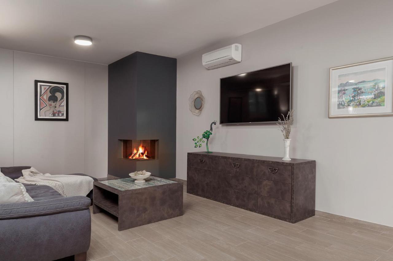 מאלינסקה Luxury Apartments Vila Carissa מראה חיצוני תמונה